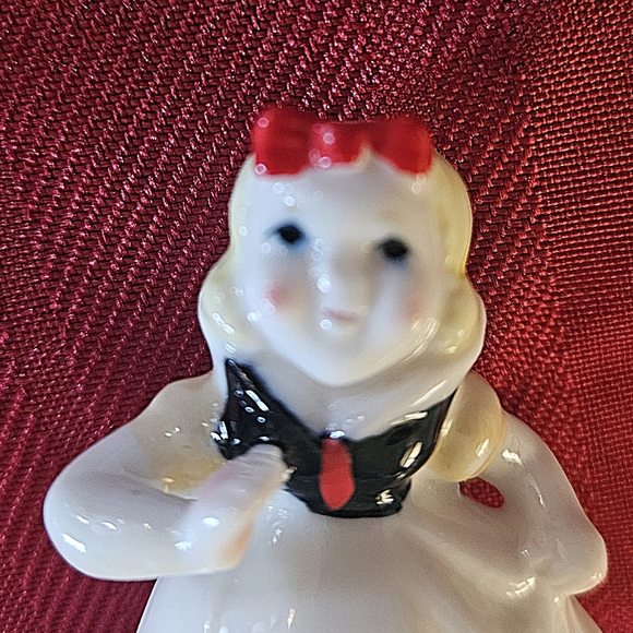 1940s Snow White Lefton Figurine - Picture 2 of 6